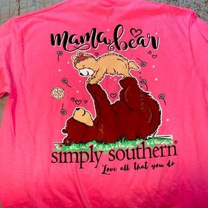 NWT SIMPLY SOUTHERN MAMA BEAR TEE MEDIUM